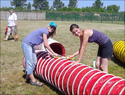 Inga und Maike- unsere Tunnelgang