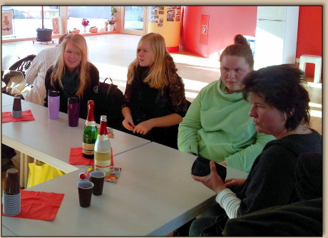 Jennifer, Angelique, Katja