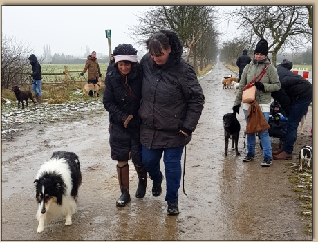 Silke und Ines beim Dreibein- Lauf